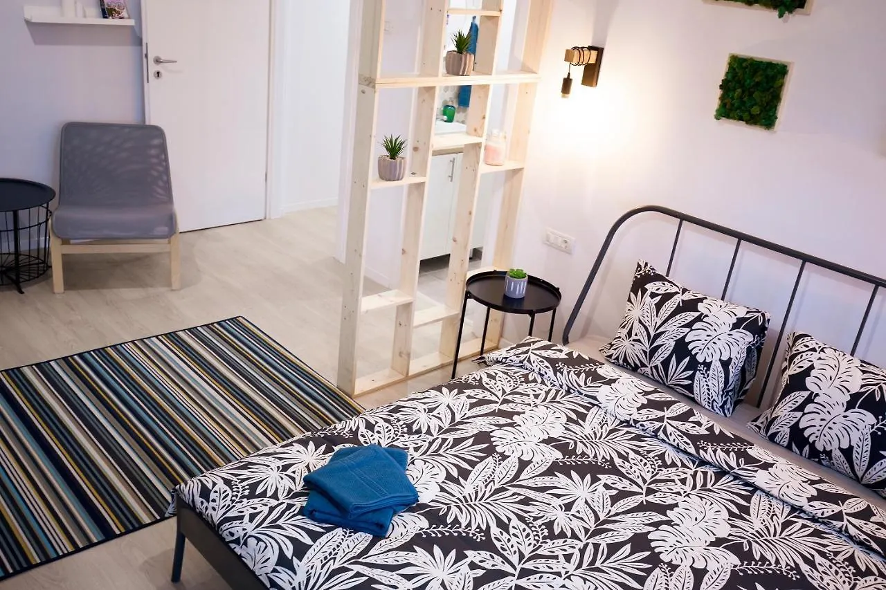 Apartment Ideal Studio Bucharest