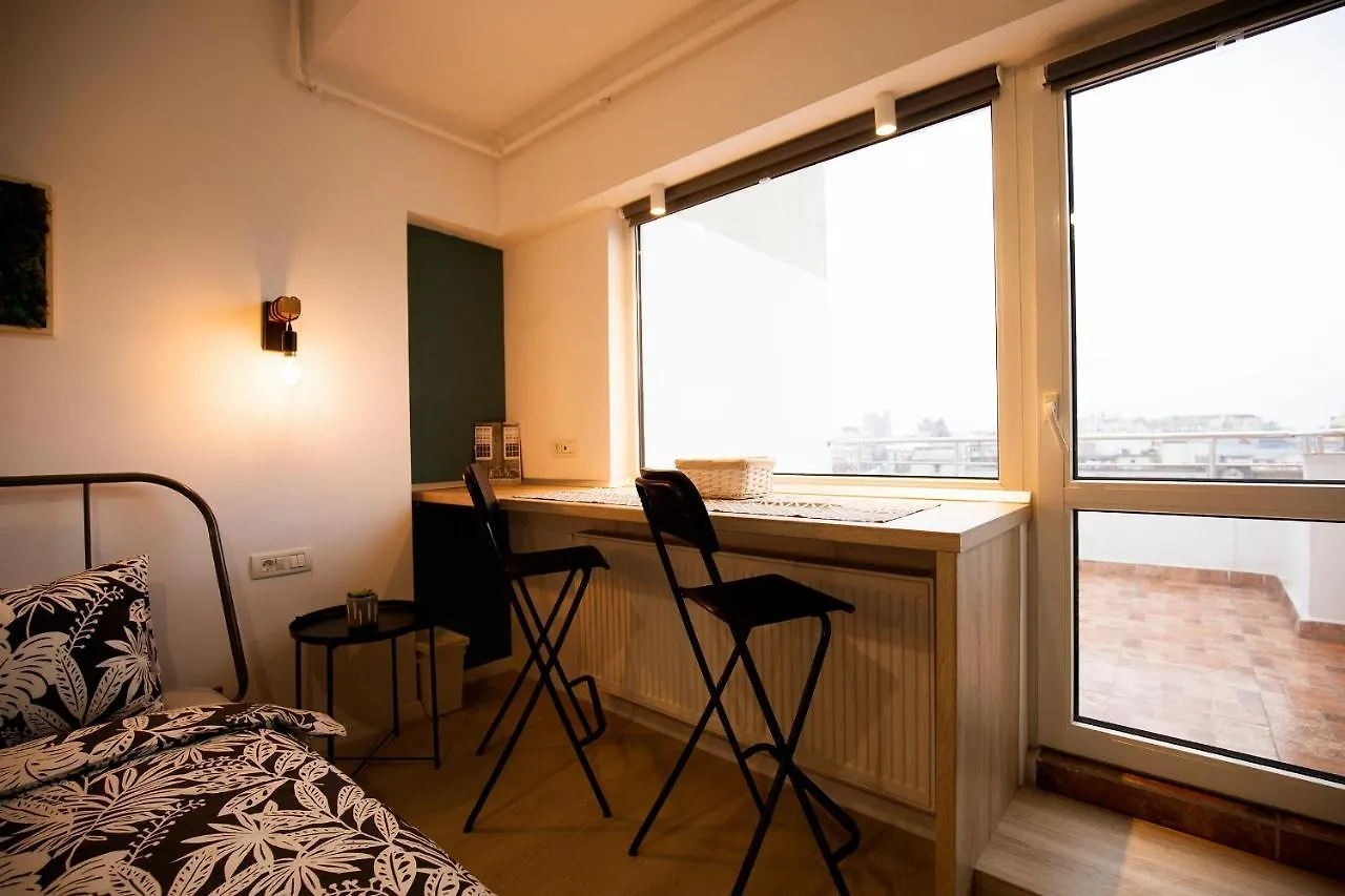 Ideal Studio Bucharest 0*,  Romania